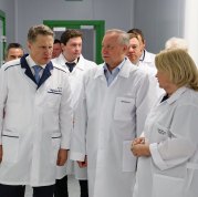 Запуск нового производства при участии министра здравоохранения РФ и губернатора Санкт-Петербурга